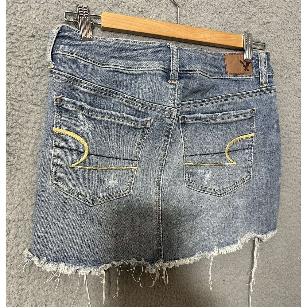 American Eagle Distressed Blue Jean Mini Skirt Women's 100% Cotton Size 4 - Picture 8 of 8
